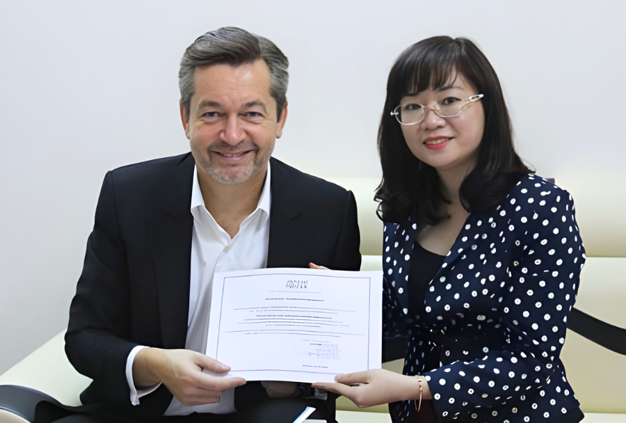 Ký kết hợp tác giữa INELDÉA và YNNO PHARMA